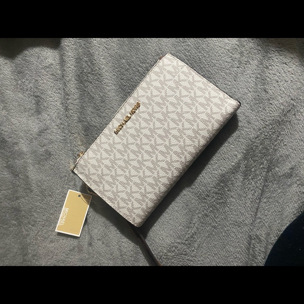 Brand New MK Double zip wallet